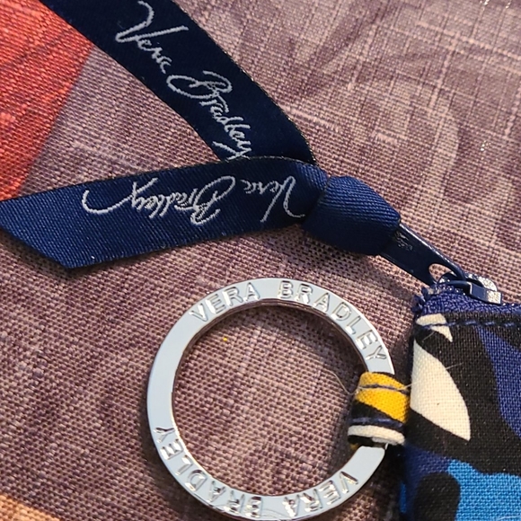 Vera Bradley Handbags - - Vera Bradley  Id